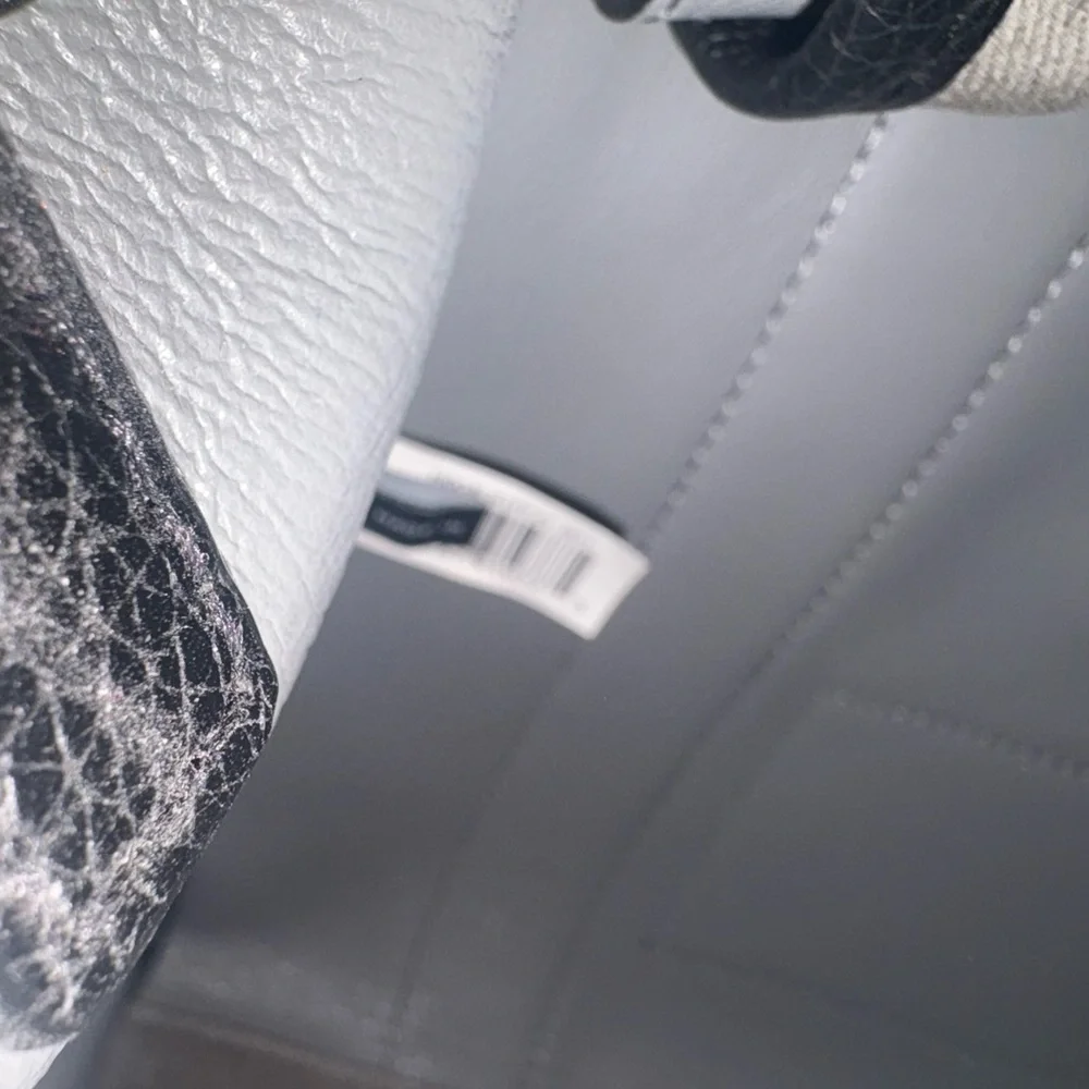 Marc Jacobs Black Leather Tote - Picture 12 of 16